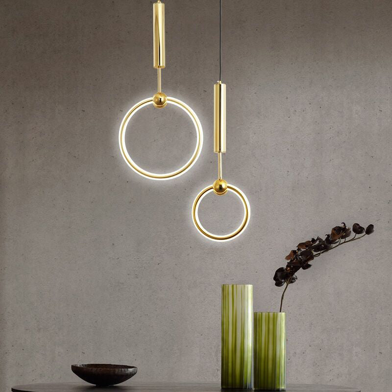 Luminaires suspendus linéaires en métal