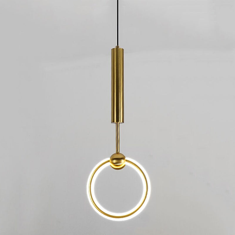 Luminaires suspendus linéaires en métal