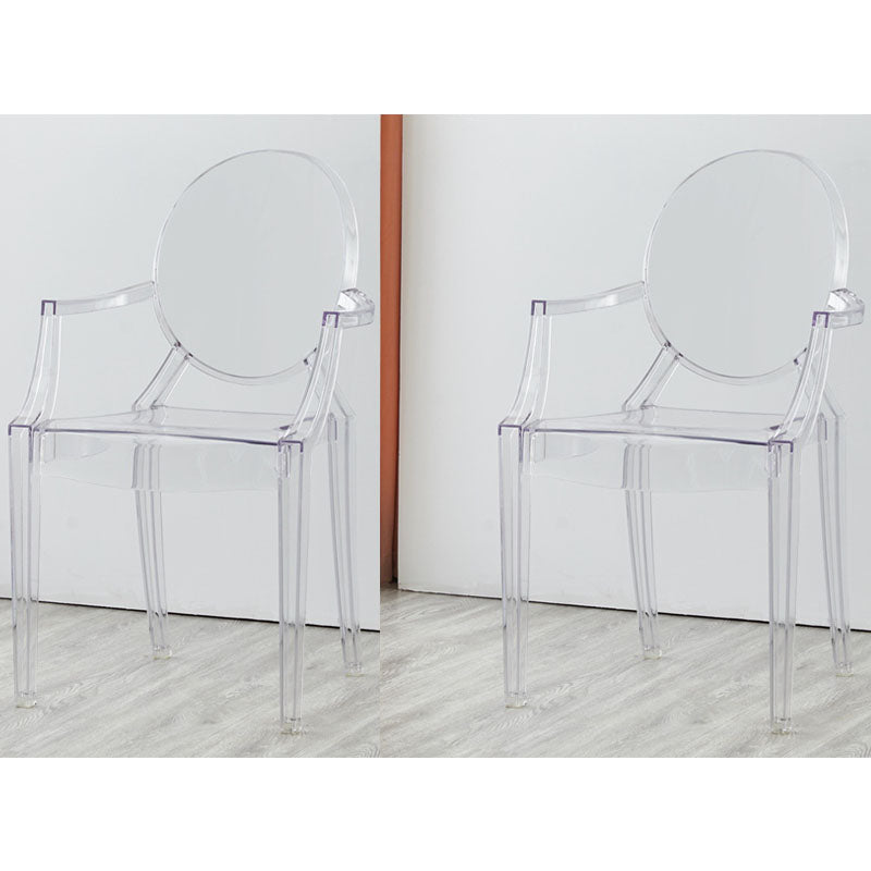 Sedia da pranzo con braccio di plastica contemporaneo.