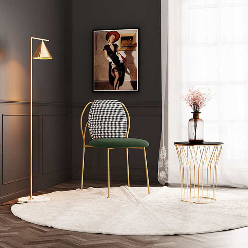 Silla con respaldo sólido sin brazos de estilo escandinavo, sillas laterales de comedor de tela para el hogar