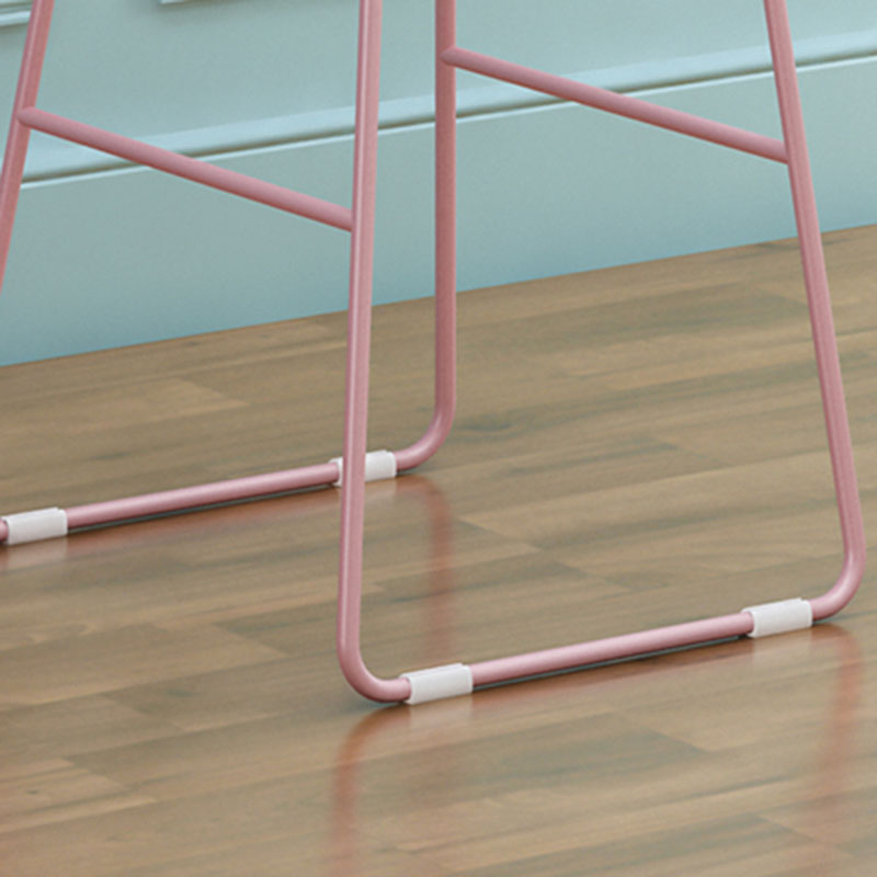 Moderner Barhocker aus Eisen mit Fußstütze, Milk Tea Shop, rosa Barhocker, 76,2 cm