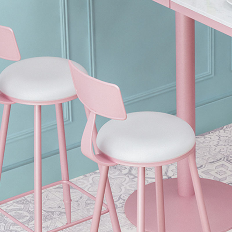 Moderner Barhocker aus Eisen mit Fußstütze, Milk Tea Shop, rosa Barhocker, 76,2 cm