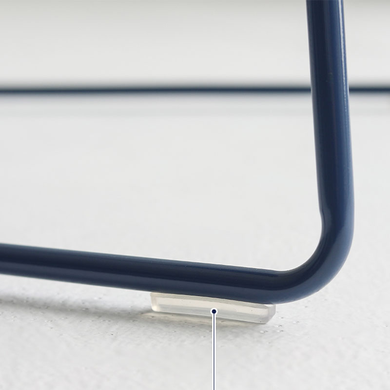 Moderner Barhocker mit Schlittenbeinen, PP-Schalensitz-Barhocker für Thekenbar