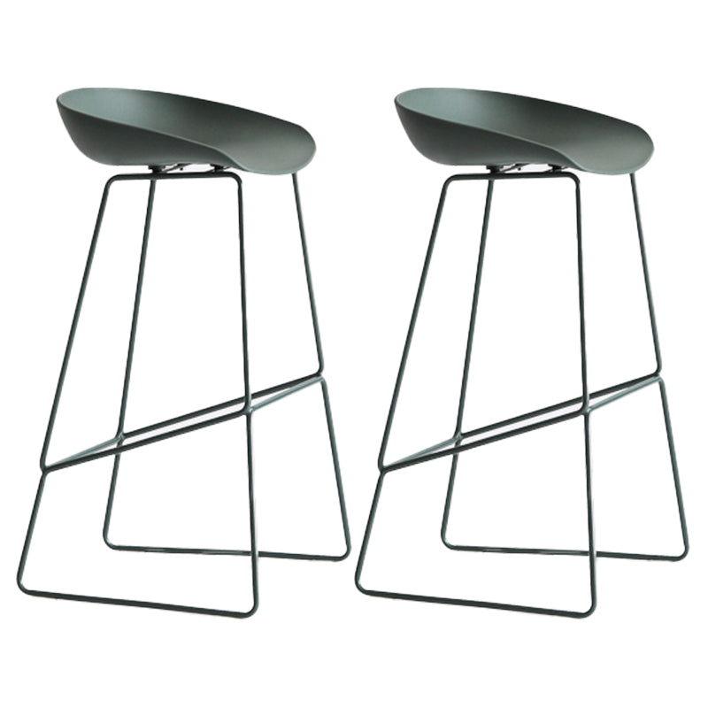 Moderner Barhocker mit Schlittenbeinen, PP-Schalensitz-Barhocker für Thekenbar