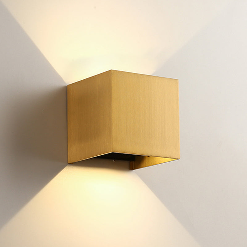 Modern Style Aluminum Wall Light Geometric LED Wall Sconce for Bedroom
