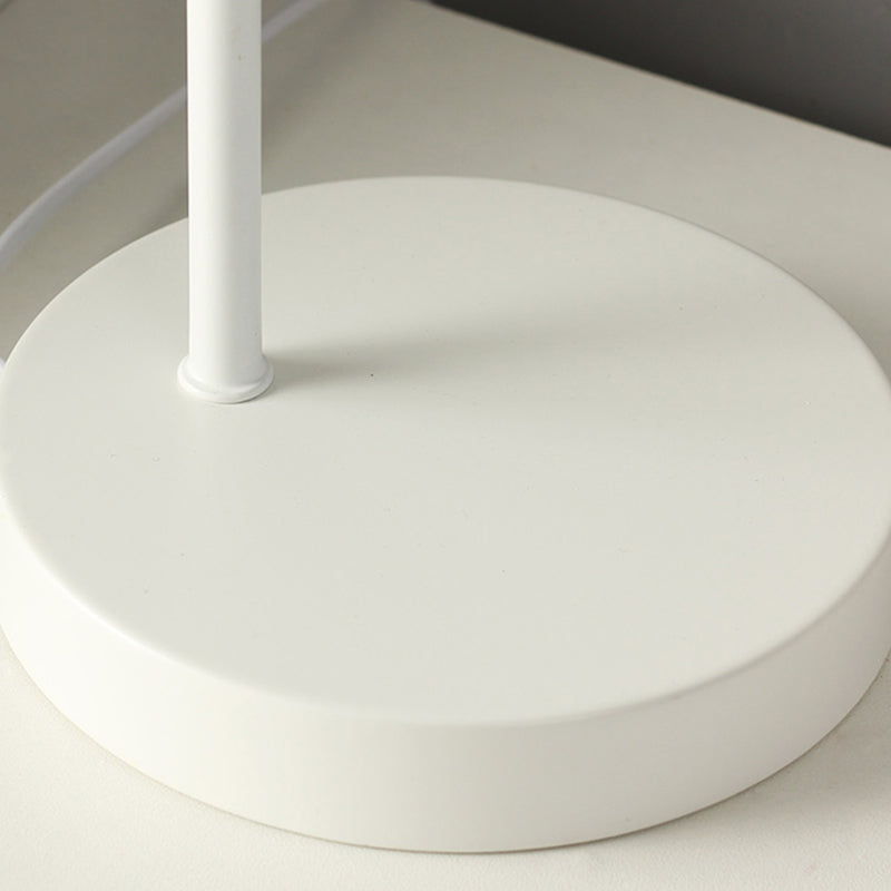 Moderne stijl conisch nachtkastje lamp metaal 1-licht tafellicht