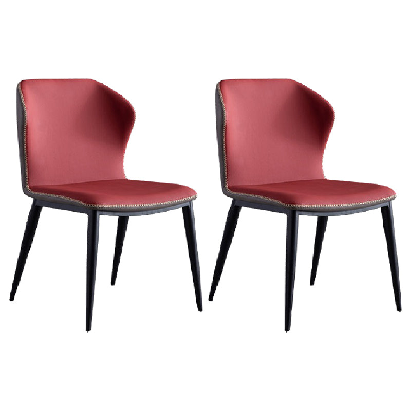 Chaise contemporaine sans accoudoirs, finition mate, chaise d'appoint incurvée en cuir à oreilles pour salle à manger