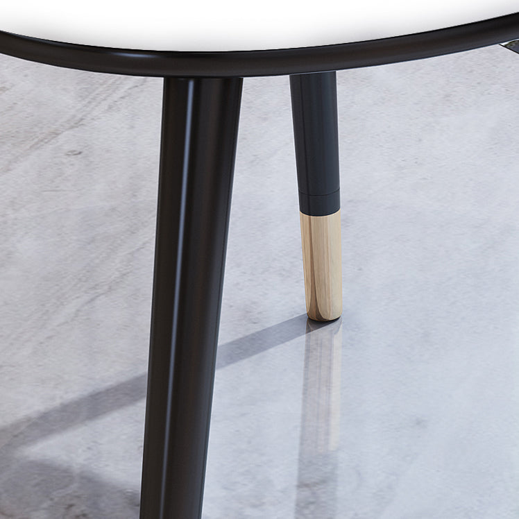 Silla de comedor con respaldo sólido y acabado mate de cuero moderno para dormitorio