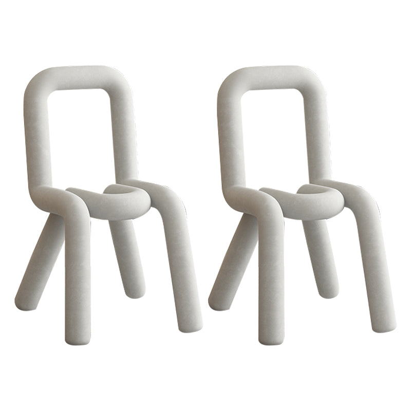 Silla lateral curvada de terciopelo para restaurante, silla de comedor con parte trasera abierta y acabado mate
