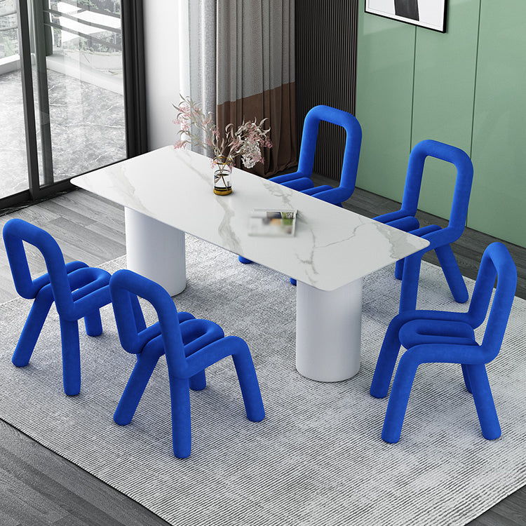 Silla lateral curvada de terciopelo para restaurante, silla de comedor con parte trasera abierta y acabado mate