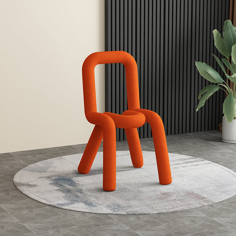 Silla lateral curvada de terciopelo para restaurante, silla de comedor con parte trasera abierta y acabado mate