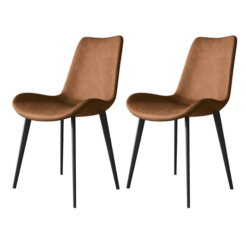 Silla auxiliar de comedor moderna, silla sin brazos Parsons curvada de cuero con acabado mate