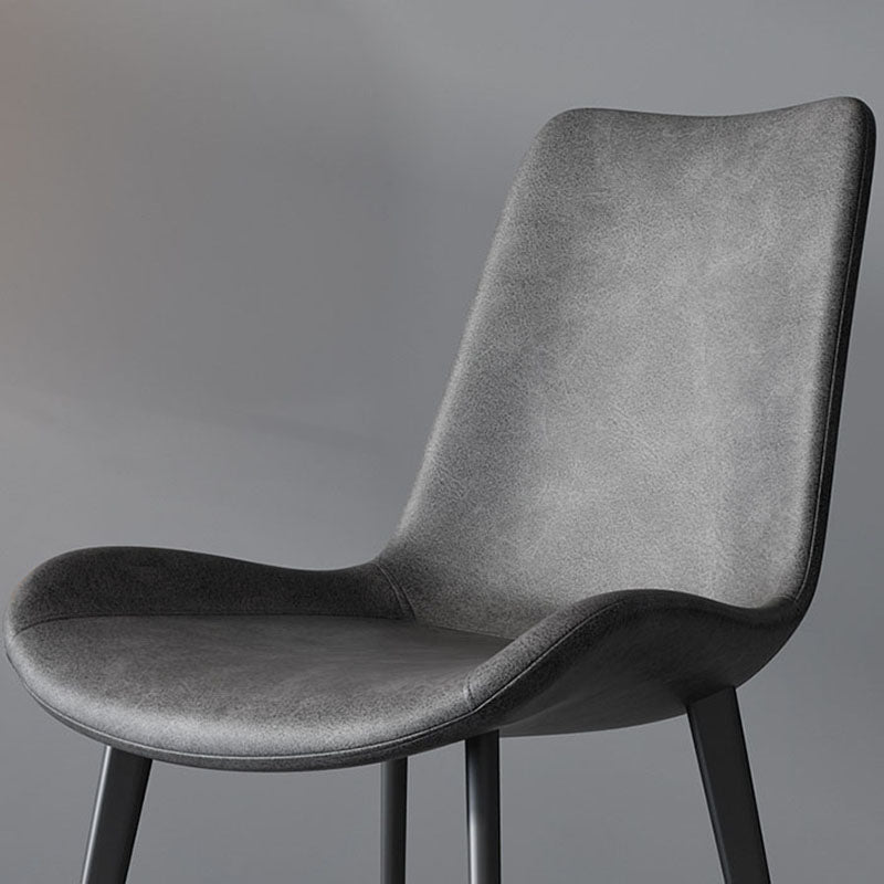 Silla auxiliar de comedor moderna, silla sin brazos Parsons curvada de cuero con acabado mate