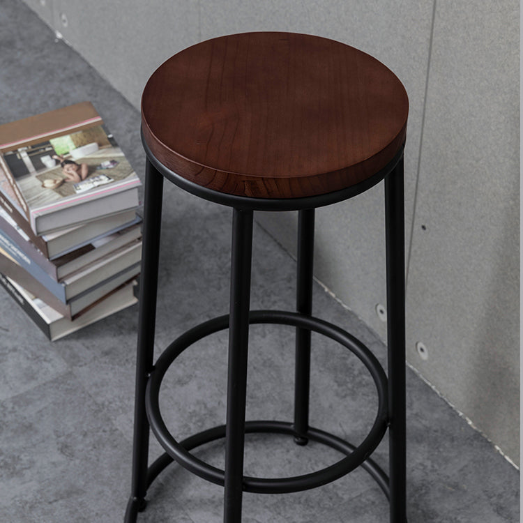 Modern Style Iron Bar Stool with Metal Footrest Simple Bar Stool for Bar
