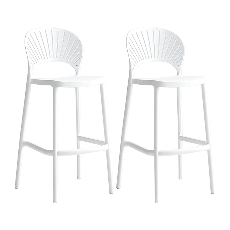 Nordic Plastic Stackable Counter Stools Macron Colorful Indoor Bar Stool with Plastic Seat