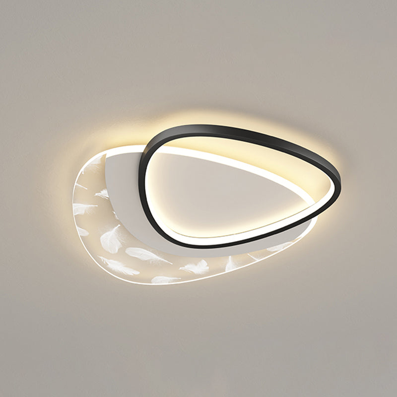 Moderne dreieckige Deckenleuchte aus Metall mit 2 Leuchten für das Esszimmer