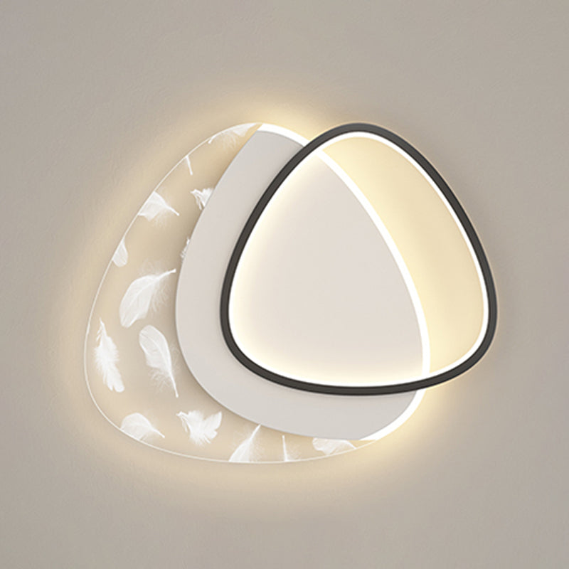 Moderne dreieckige Deckenleuchte aus Metall mit 2 Leuchten für das Esszimmer