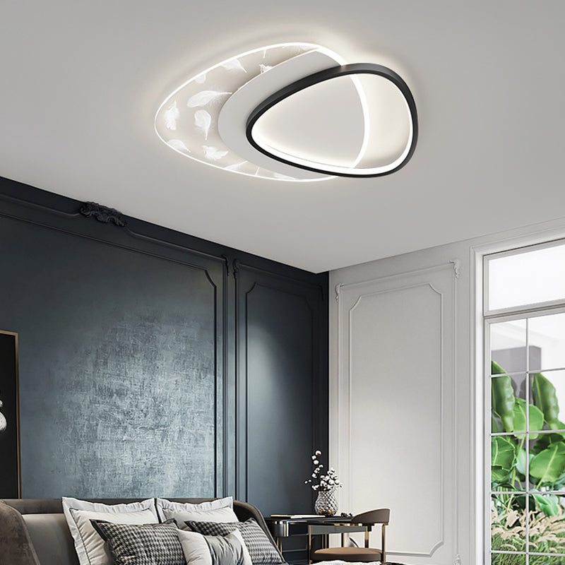 Moderne dreieckige Deckenleuchte aus Metall mit 2 Leuchten für das Esszimmer