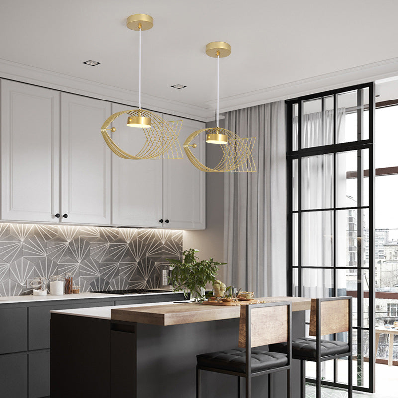 Poisson artistique en forme de lumière suspendue