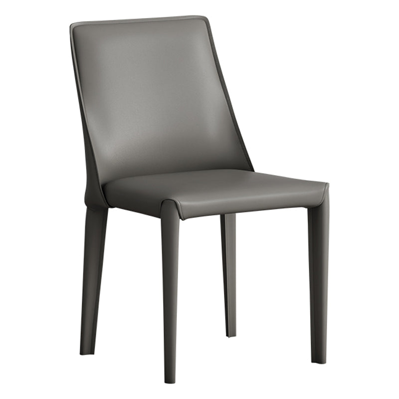 Silla lateral de cuero de hotel de estilo diseñador, silla de comedor con respaldo sólido y acabado mate