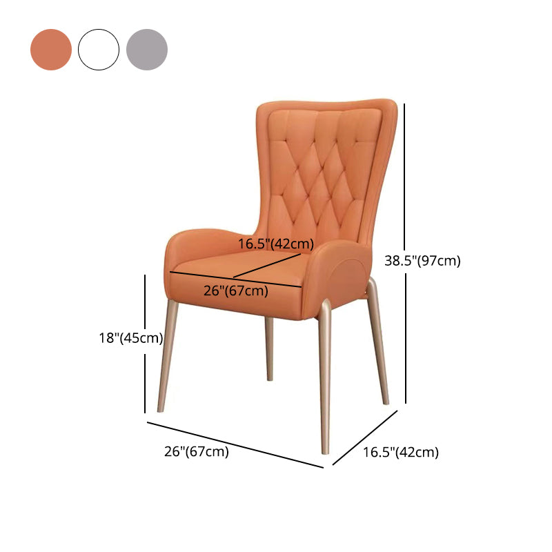 El comedor del metal de Glam preside el sillón lateral tapizado para el uso del restaurante