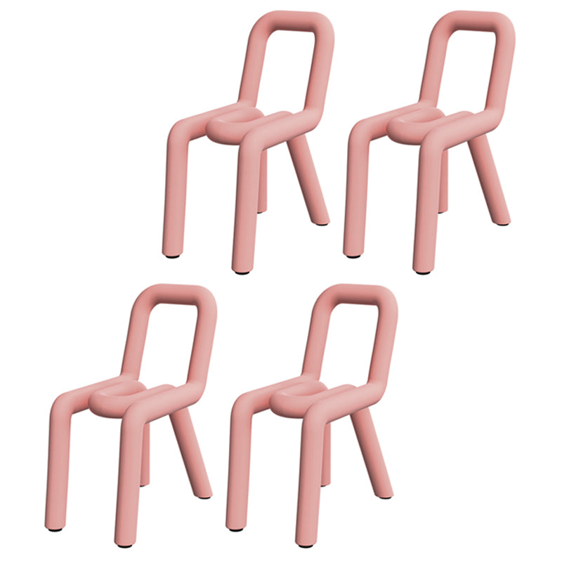 Silla lateral de terciopelo de hotel de estilo diseñador, acabado mate, parte trasera abierta, silla de comedor