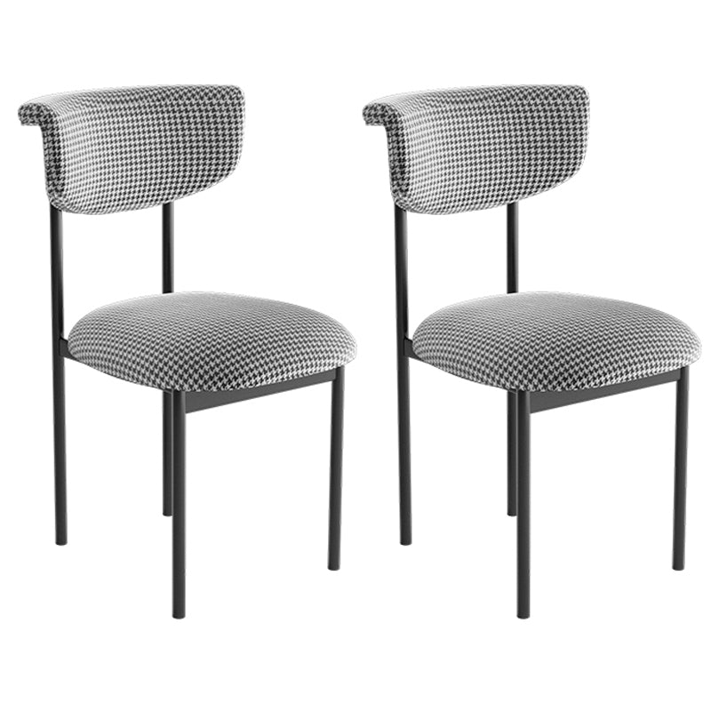 Silla auxiliar de terciopelo para el hogar moderno, silla de comedor con respaldo abierto y acabado mate
