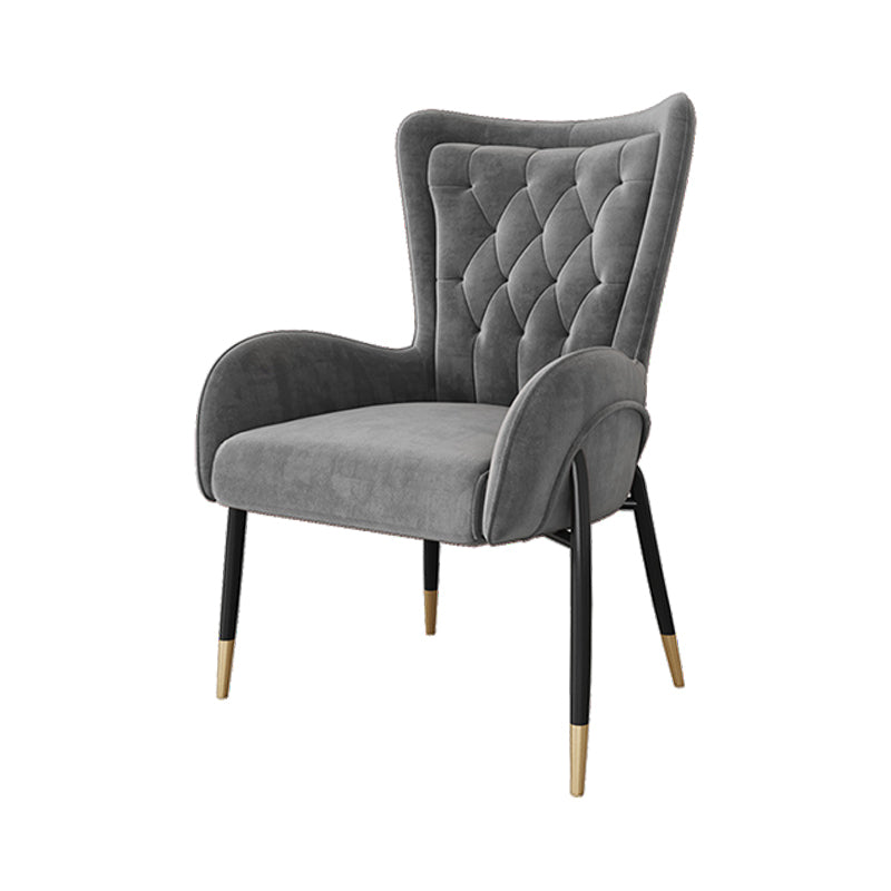 El comedor del metal de Glam preside la silla tapizada del brazo lateral para el uso en el hogar