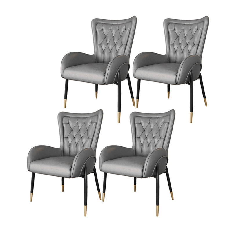 El comedor del metal de Glam preside la silla tapizada del brazo lateral para el uso en el hogar