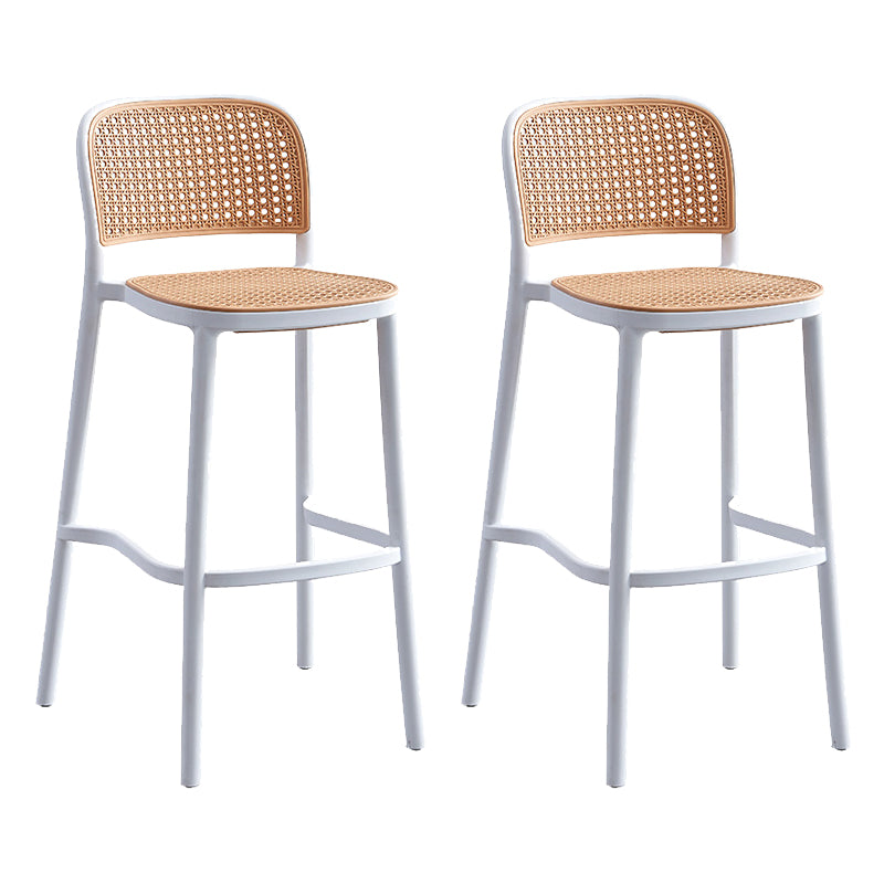 Taburete de bar de plástico de estilo moderno con reposapiés, taburete de bar simple con respaldo bajo para cocina