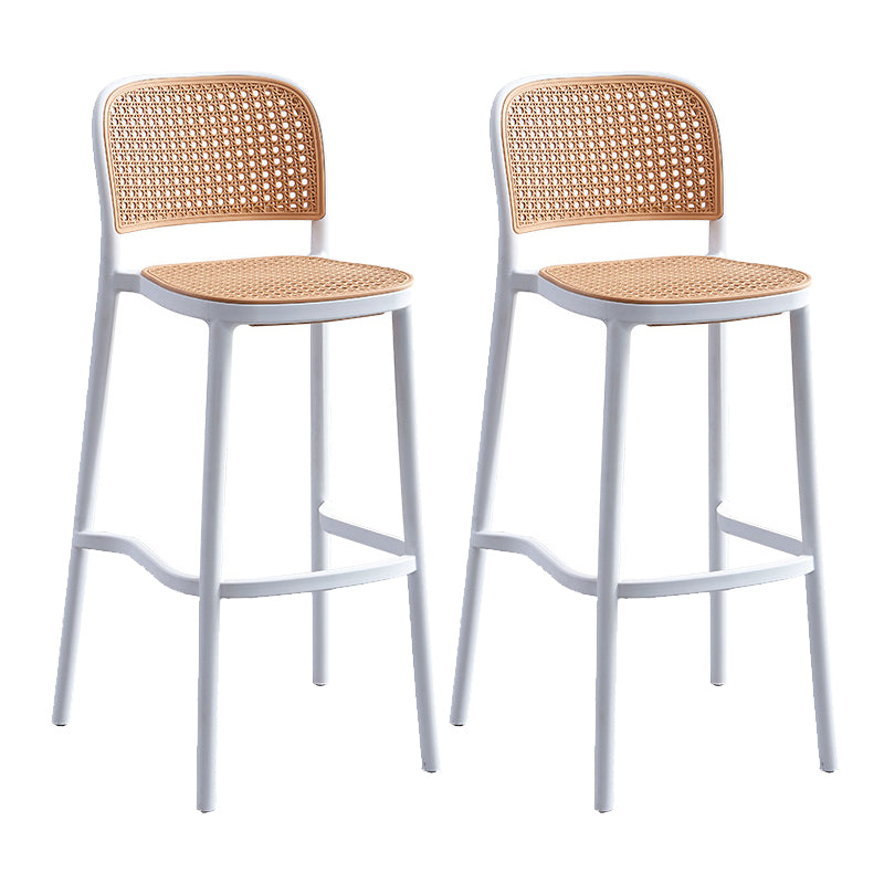 Taburete de bar de plástico de estilo moderno con reposapiés, taburete de bar simple con respaldo bajo para cocina