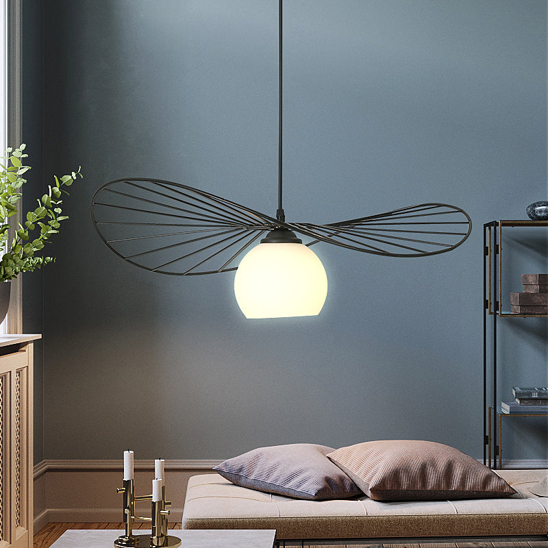 Pendentif en forme de chapeau en fil métallique minimaliste de 1 tête de tête de tête avec une teinte en verre pour le salon