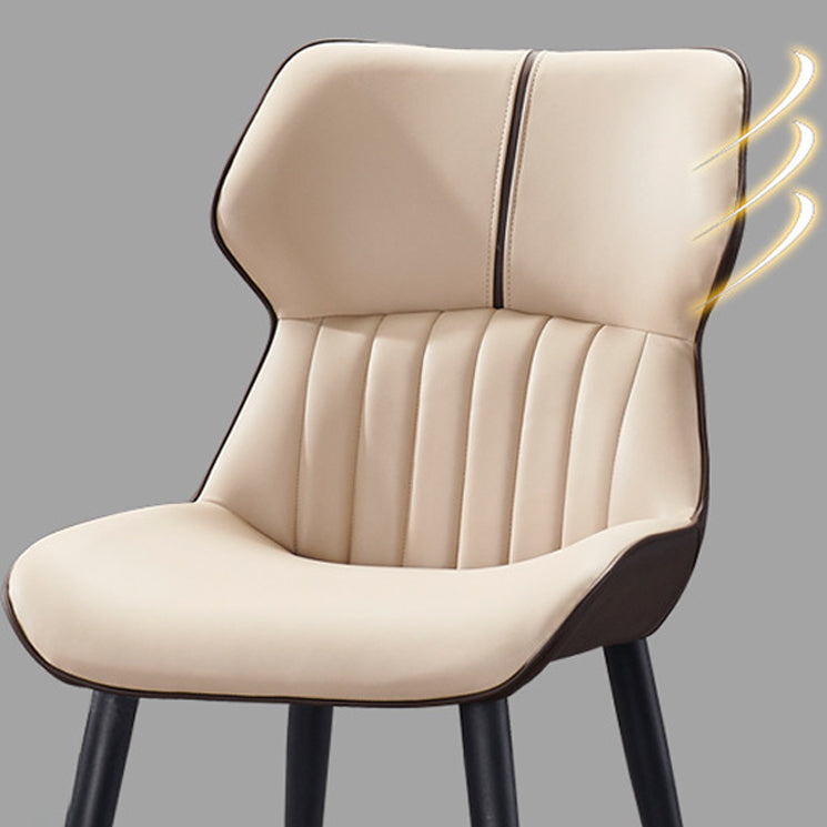 Sillas de comedor contemporáneas Sillón Parsons curvo de cuero para Brasserie