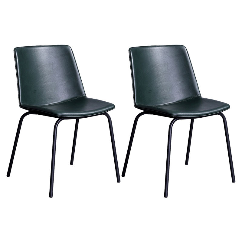 Silla de comedor con acabado mate de cuero de silla lateral con respaldo sólido de hotel contemporáneo