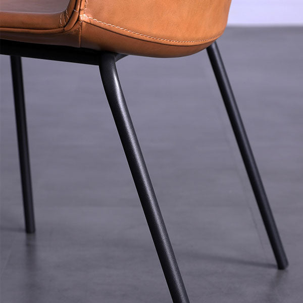 Silla de comedor con acabado mate de cuero de silla lateral con respaldo sólido de hotel contemporáneo
