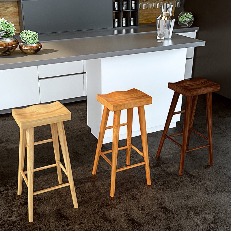 Taburete de bar contemporáneo, asiento contorneado sin respaldo, taburete de bar de madera con reposapiés