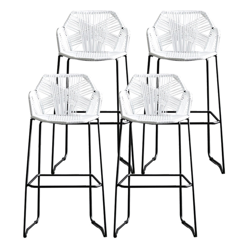 Taburete de bar moderno, taburete de bar armado de plástico con reposapiés y respaldo