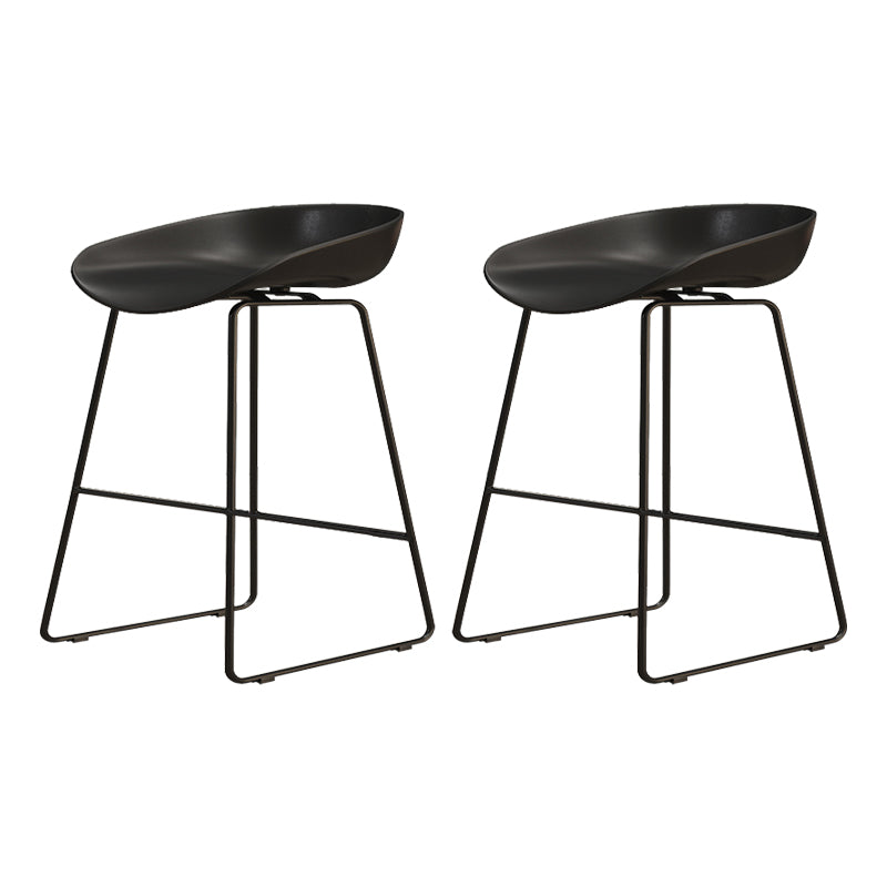 Modern Style Iron Bar Stool with Footrest Nordic Style Tavern Simple Bar Stool