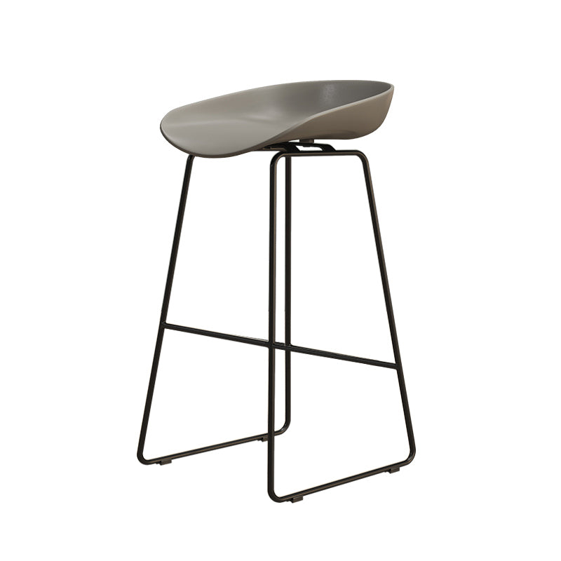 Modern Style Iron Bar Stool with Footrest Nordic Style Tavern Simple Bar Stool