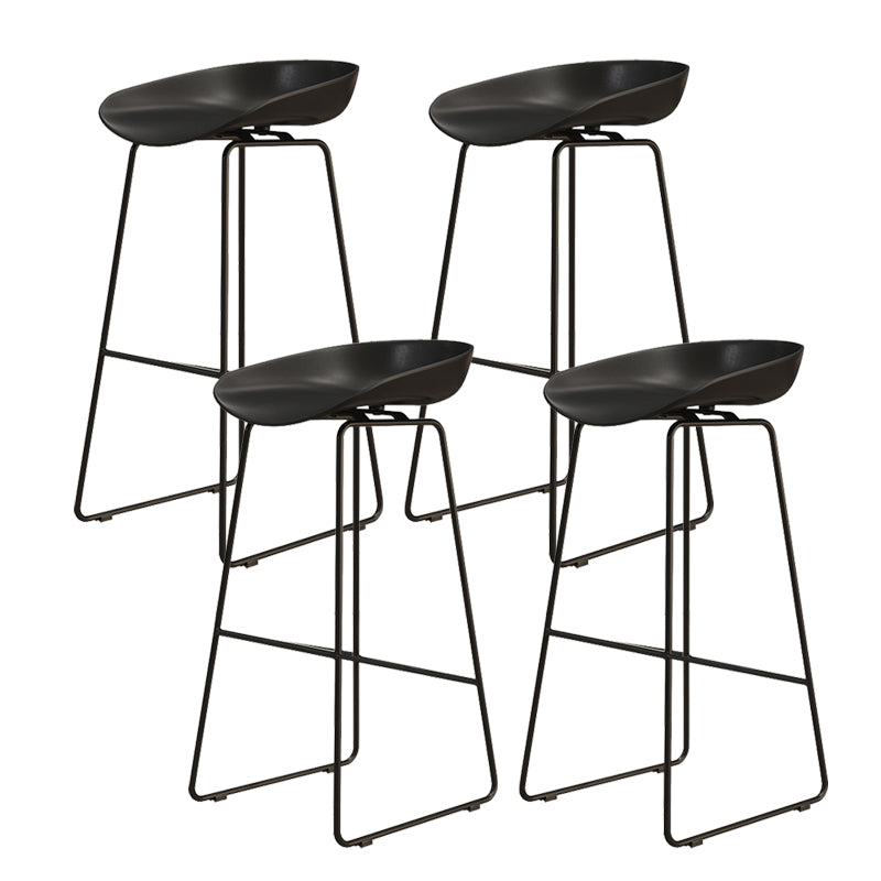 Modern Style Iron Bar Stool with Footrest Nordic Style Tavern Simple Bar Stool