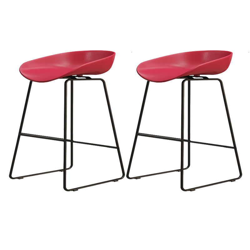 Modern Style Iron Bar Stool with Footrest Nordic Style Tavern Simple Bar Stool