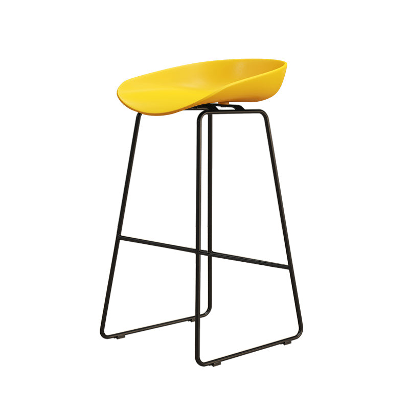 Modern Style Iron Bar Stool with Footrest Nordic Style Tavern Simple Bar Stool