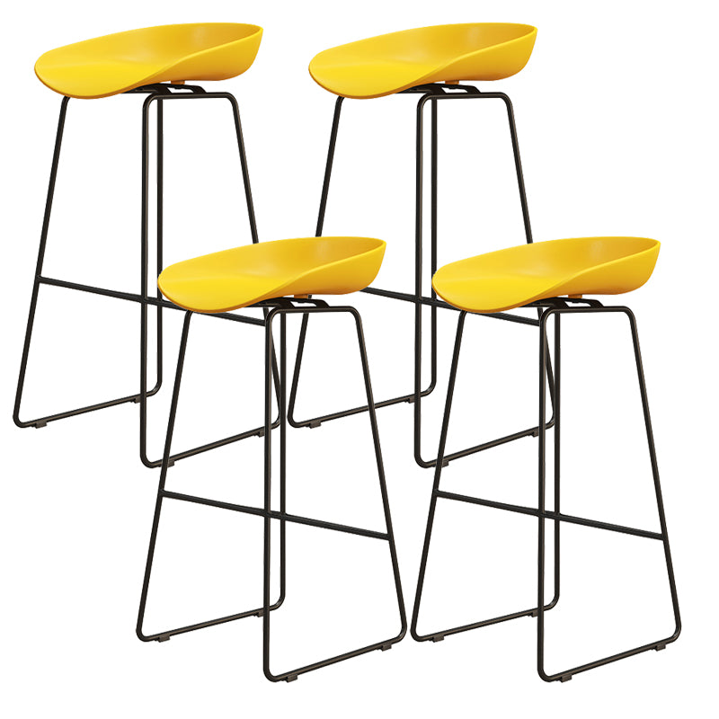 Modern Style Iron Bar Stool with Footrest Nordic Style Tavern Simple Bar Stool