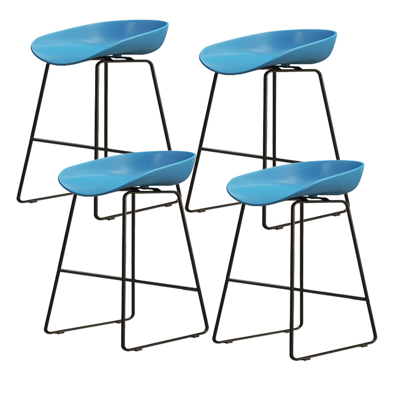 Modern Style Iron Bar Stool with Footrest Nordic Style Tavern Simple Bar Stool