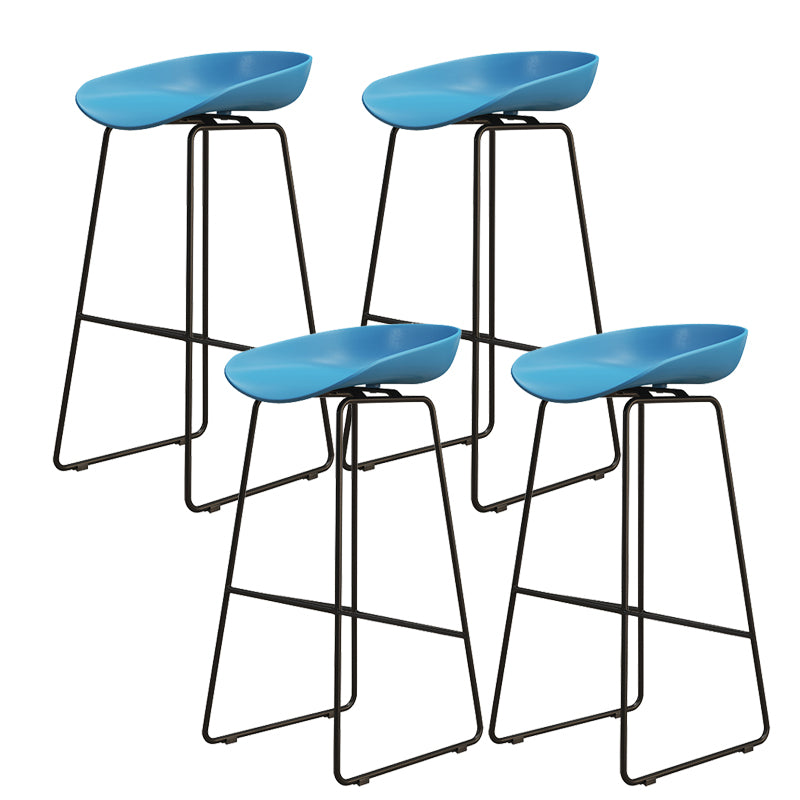 Modern Style Iron Bar Stool with Footrest Nordic Style Tavern Simple Bar Stool