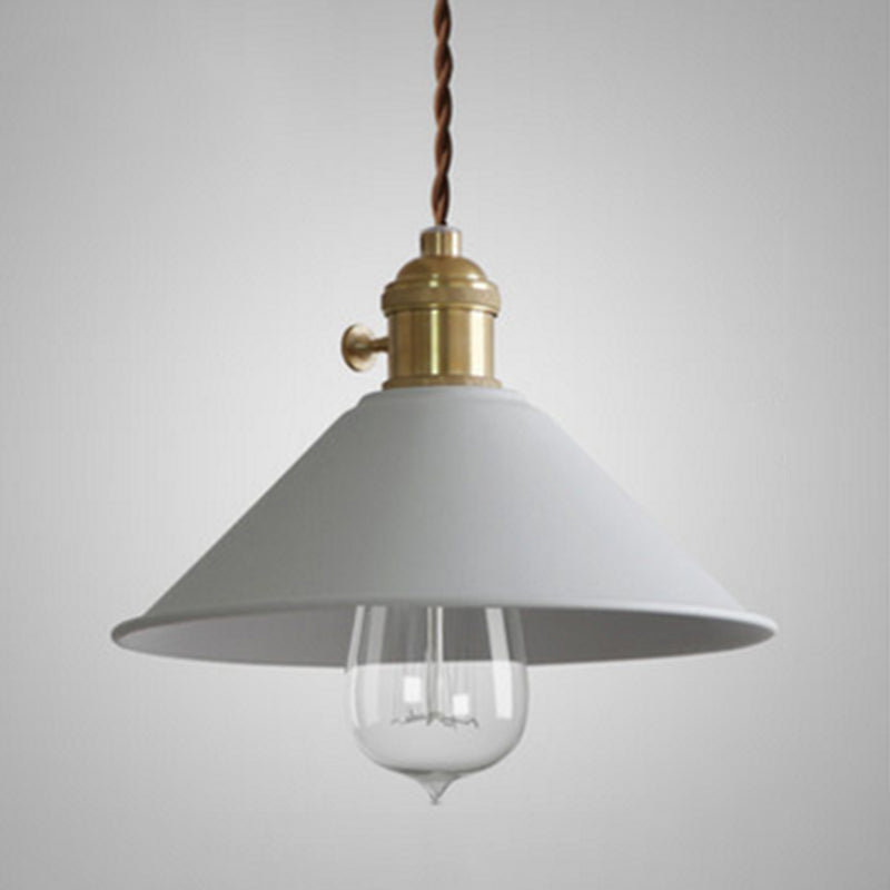 Cône Cone Hanging Lighting Modern Style Metal 1-Light suspendu lampe pour chambre à coucher