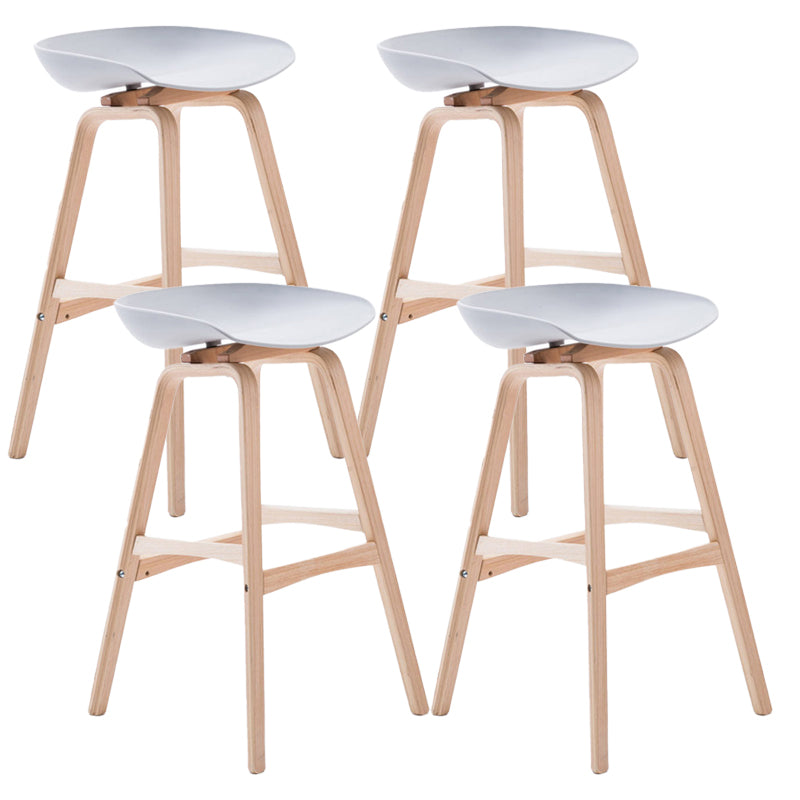 Scandinavia Style Bar-stool Wooden Legs PP Seat for Restaurant Bar