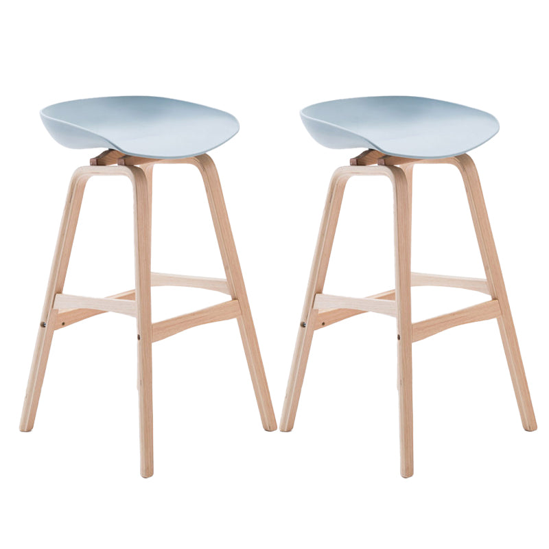 Scandinavia Style Bar-stool Wooden Legs PP Seat for Restaurant Bar