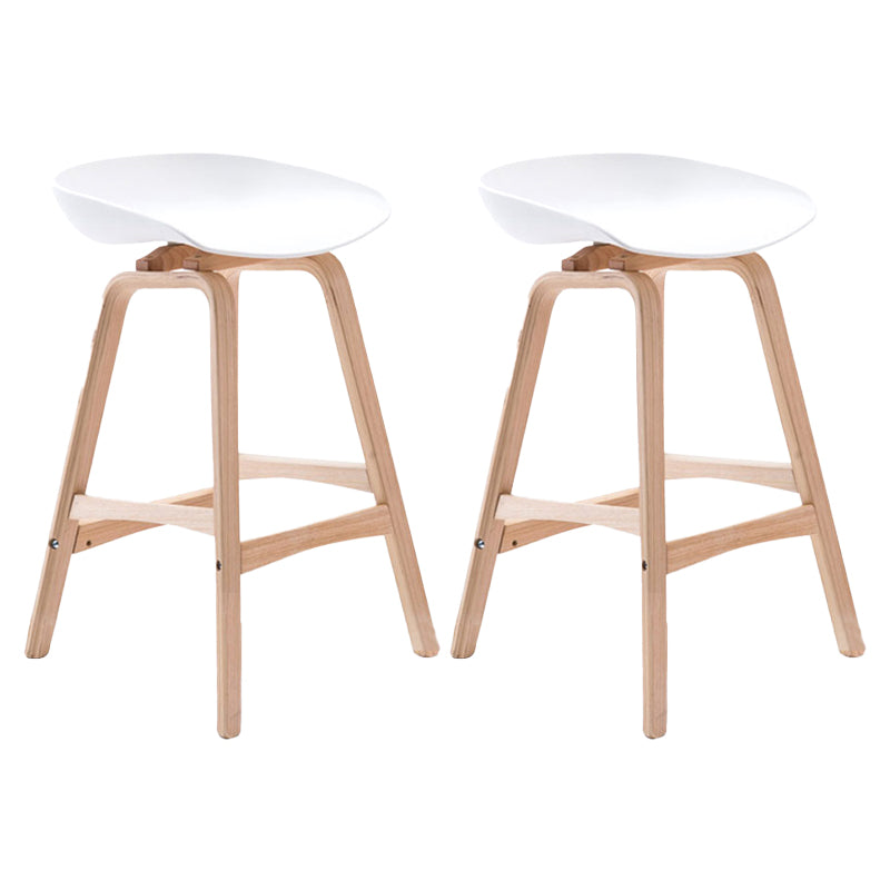 Scandinavia Style Bar-stool Wooden Legs PP Seat for Restaurant Bar
