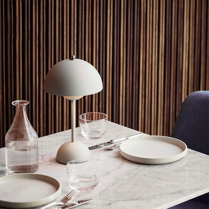 Modern Colorful Desk Lamp Household Table Lighting Fixture for Sitting Room